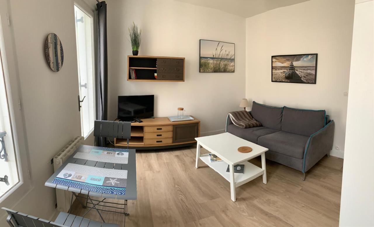 Les Parasols De Trouville Apartment Luaran gambar